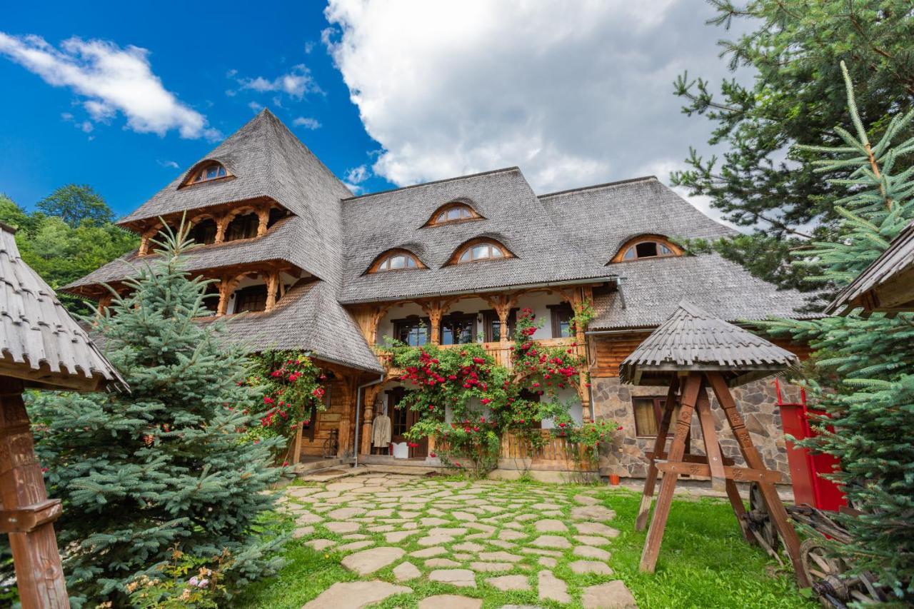 Hotel Conacul Drahneilor à Ruscova Extérieur photo