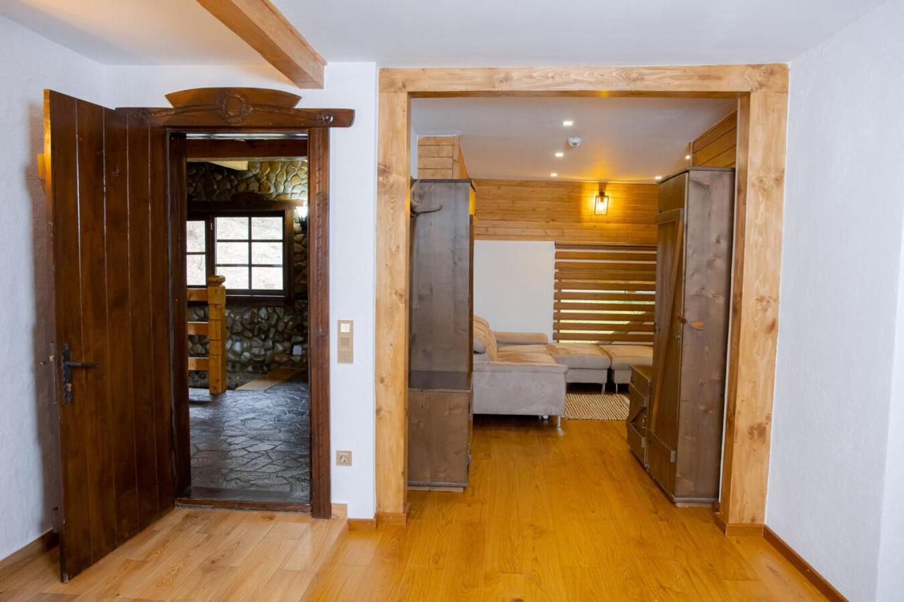 Hotel Conacul Drahneilor à Ruscova Extérieur photo