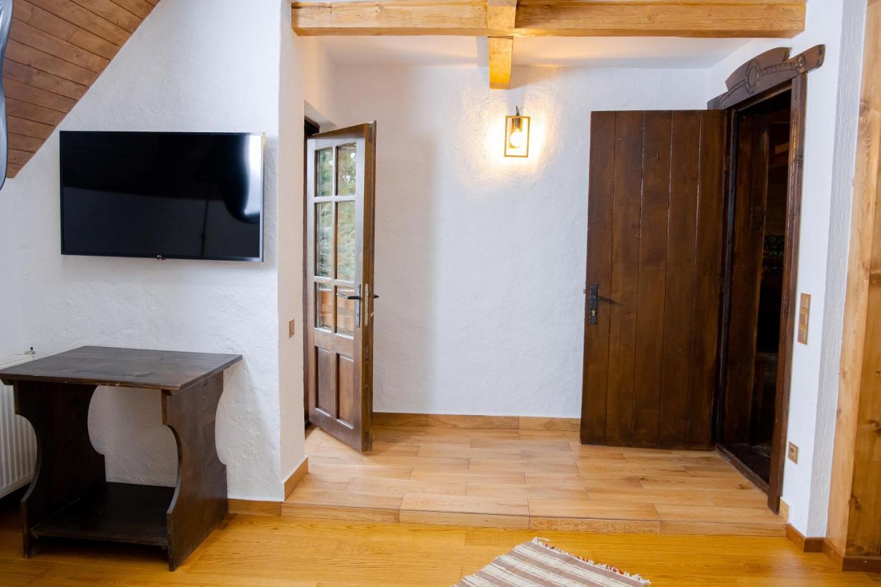 Hotel Conacul Drahneilor à Ruscova Extérieur photo