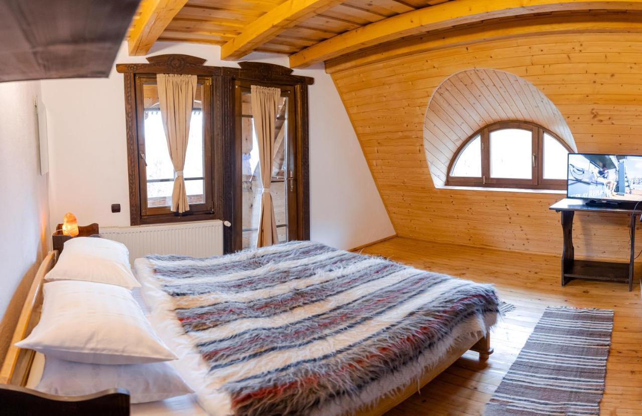 Hotel Conacul Drahneilor à Ruscova Extérieur photo