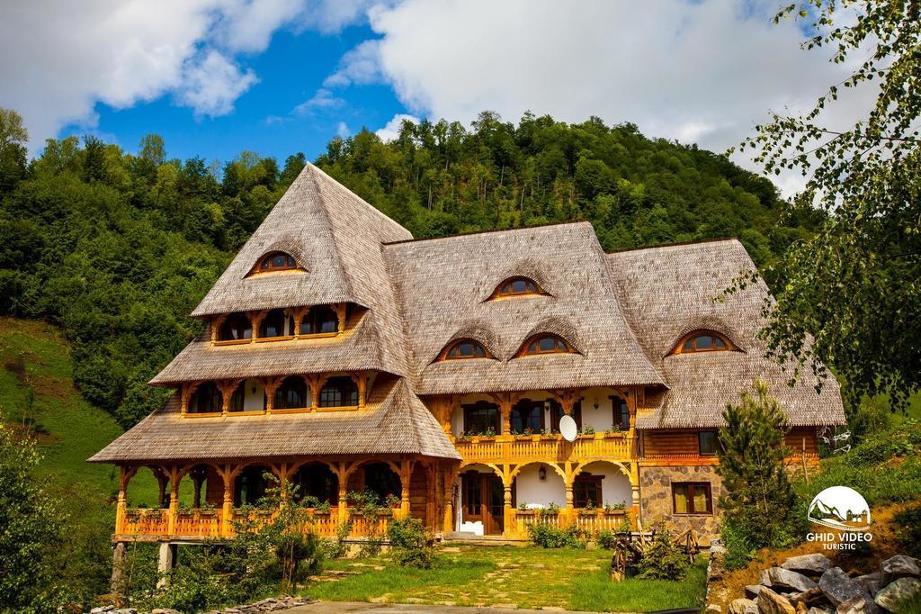 Hotel Conacul Drahneilor à Ruscova Extérieur photo