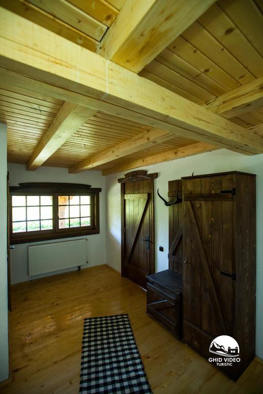 Hotel Conacul Drahneilor à Ruscova Extérieur photo
